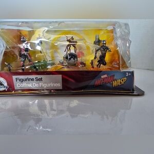 New Disney Store Ant-Man and The Wasp Figure Play Set
